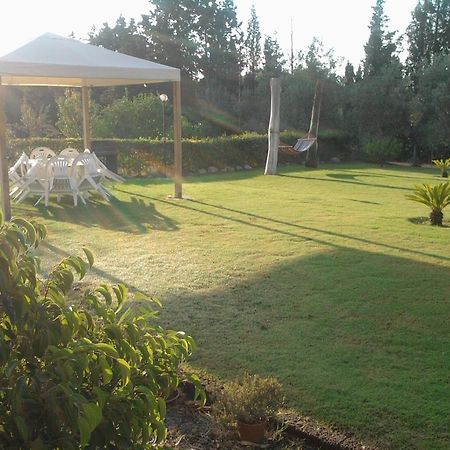 Al Sole Di Pula Bed & Breakfast Dış mekan fotoğraf