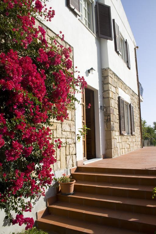 Al Sole Di Pula Bed & Breakfast Dış mekan fotoğraf