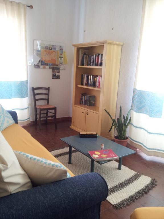 Al Sole Di Pula Bed & Breakfast Dış mekan fotoğraf