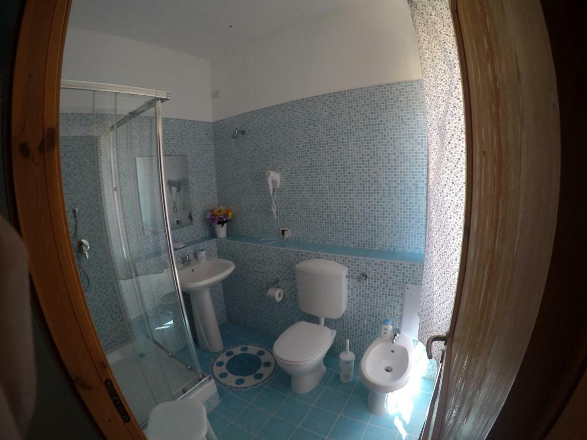 Al Sole Di Pula Bed & Breakfast Dış mekan fotoğraf